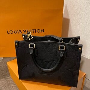 Louis Vuitton Onthego PM Black Tote